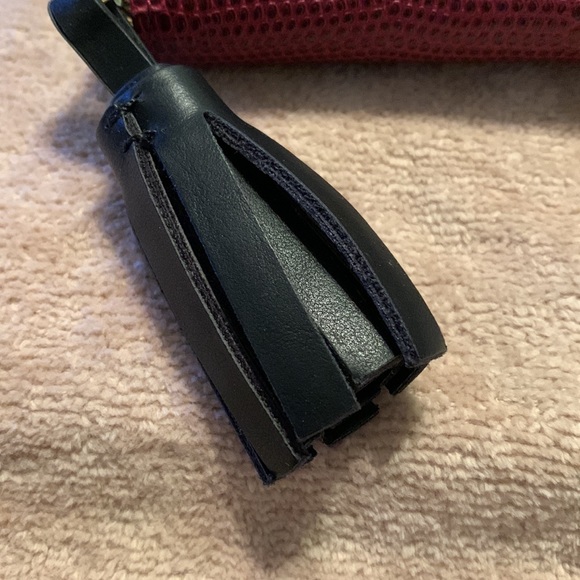 Liz Claiborne Maroon Wallet - Picture 2 of 7